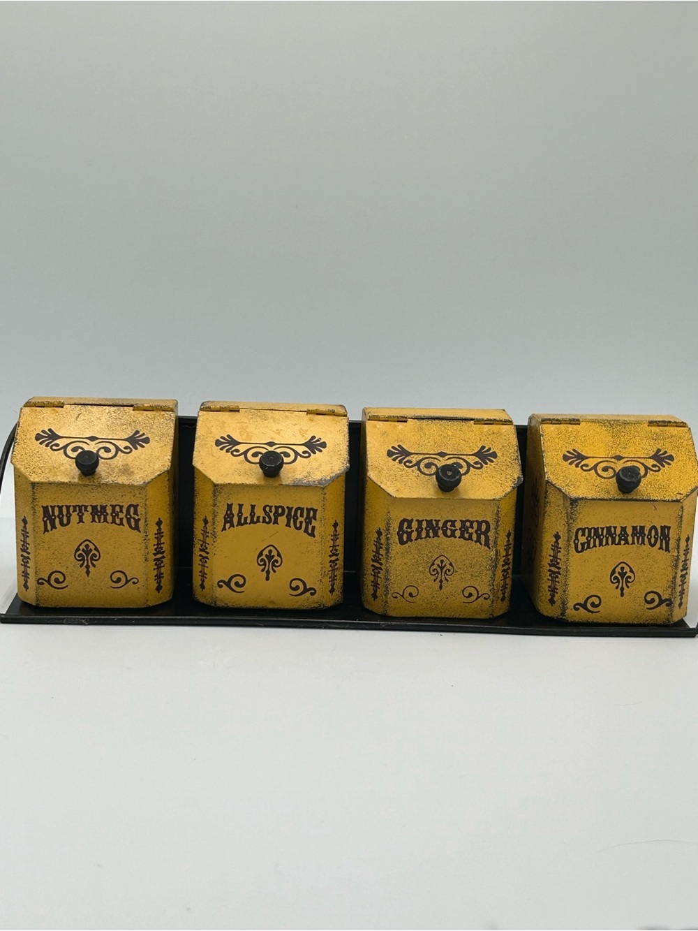Vintage Style Yellow Spice Jar Set – Nutmeg Allspice Ginger Cinnamon